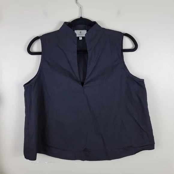 Tuckernuck Solid Black Cotton Sleeveless Celeste V Neck Top - Picture 6 of 12